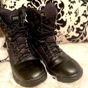 Magnum Utility Boots